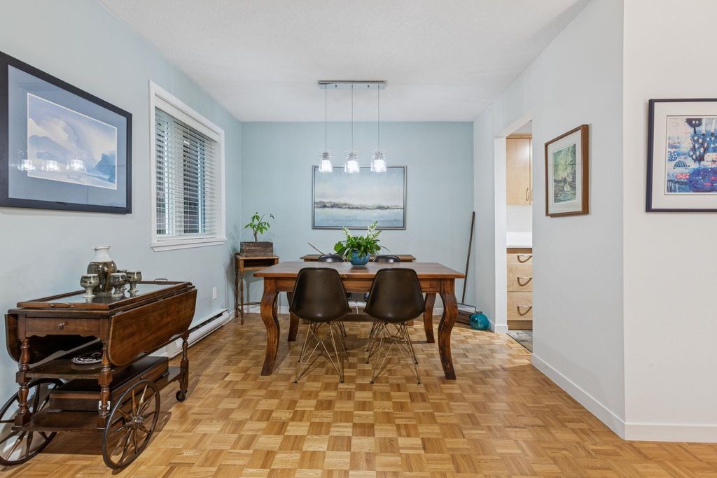listing image 1105578972552947430