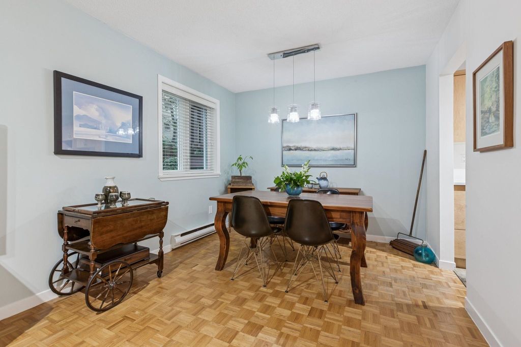 listing image 1104789338058791774