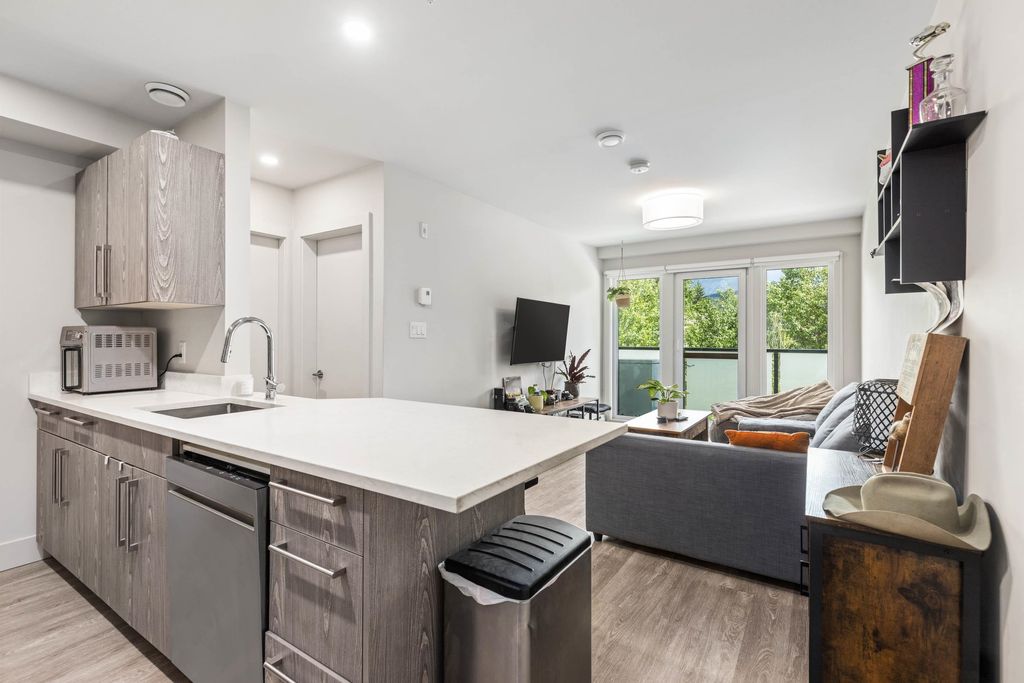 listing image 1101090638381331090