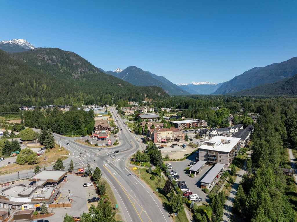 listing image 1104415716214659241