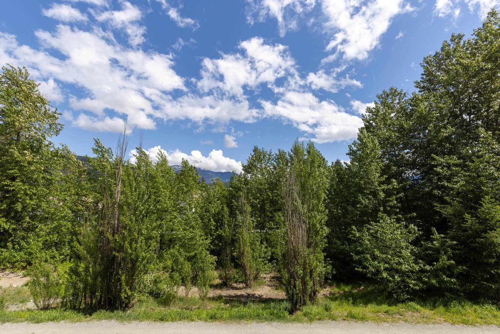 listing image 1109193690162254460
