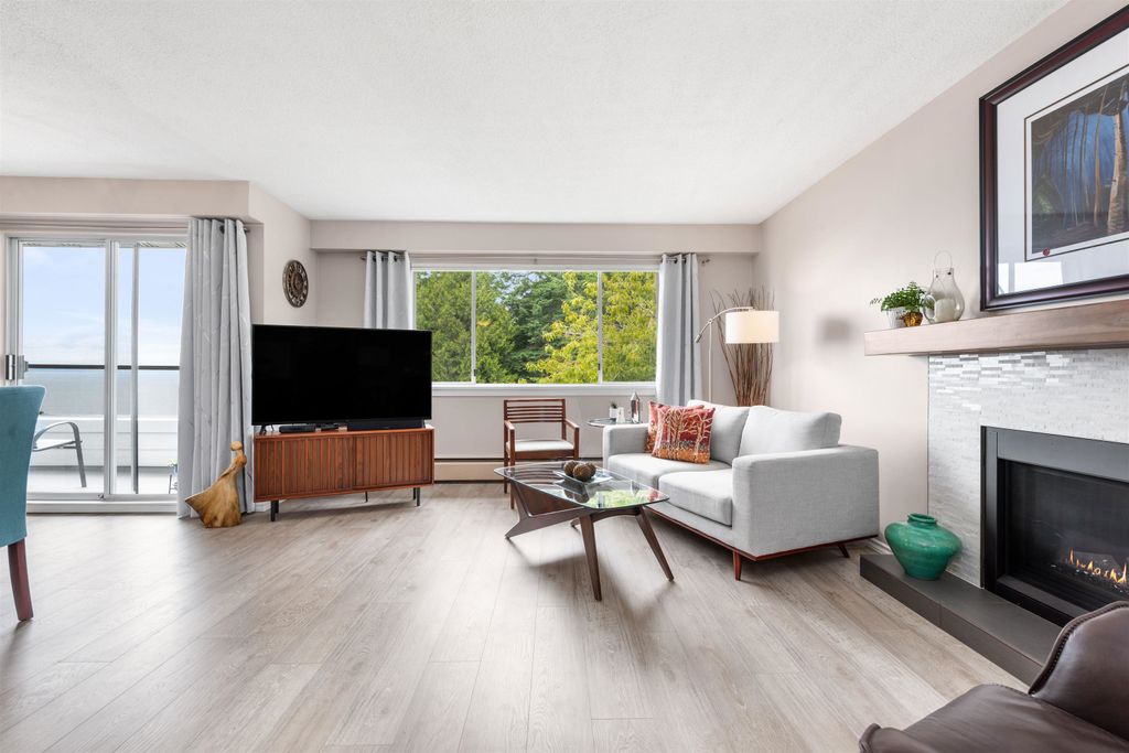 listing image 1103678401797210020