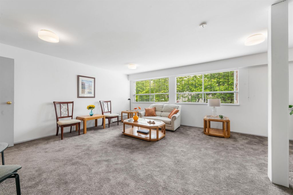 listing image 1103006757240781956