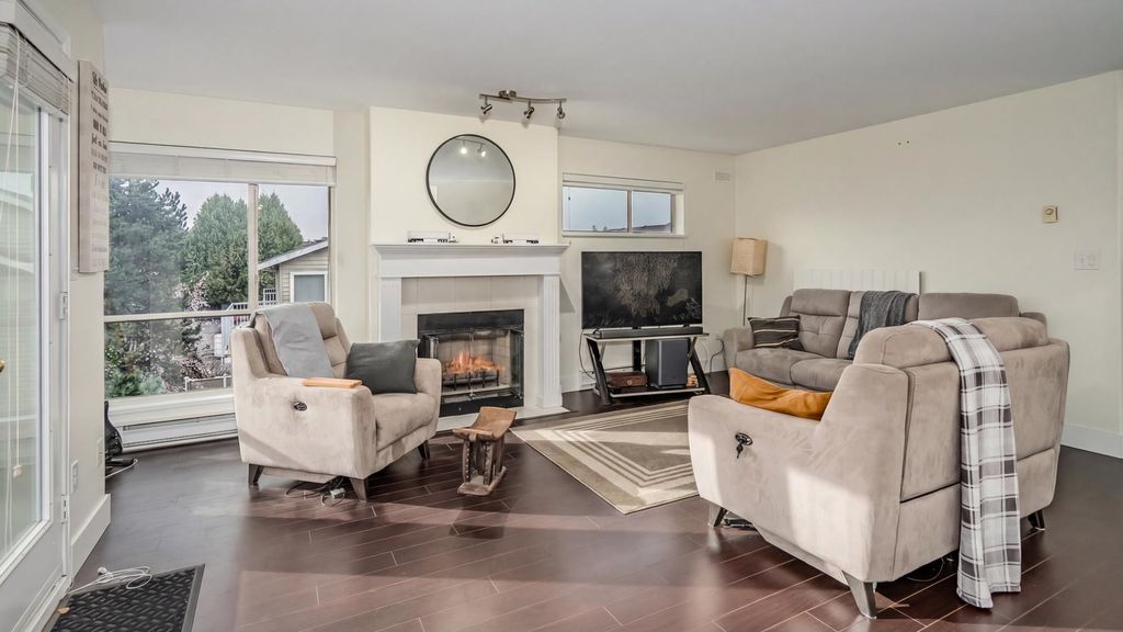 Photo of 33682 Marshall Road #12, Abbotsford, BC V2S 1L1 (MLS # R3096589)