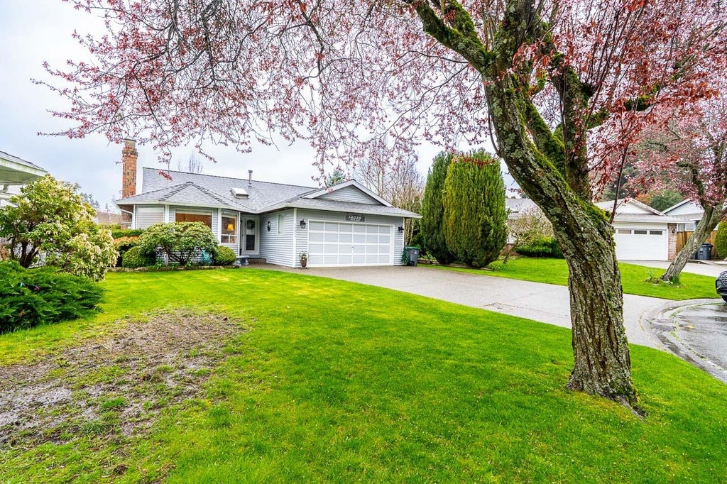 Photo of 14035 16b Avenue, Surrey, BC V4A 8K3 (MLS # R3148927)