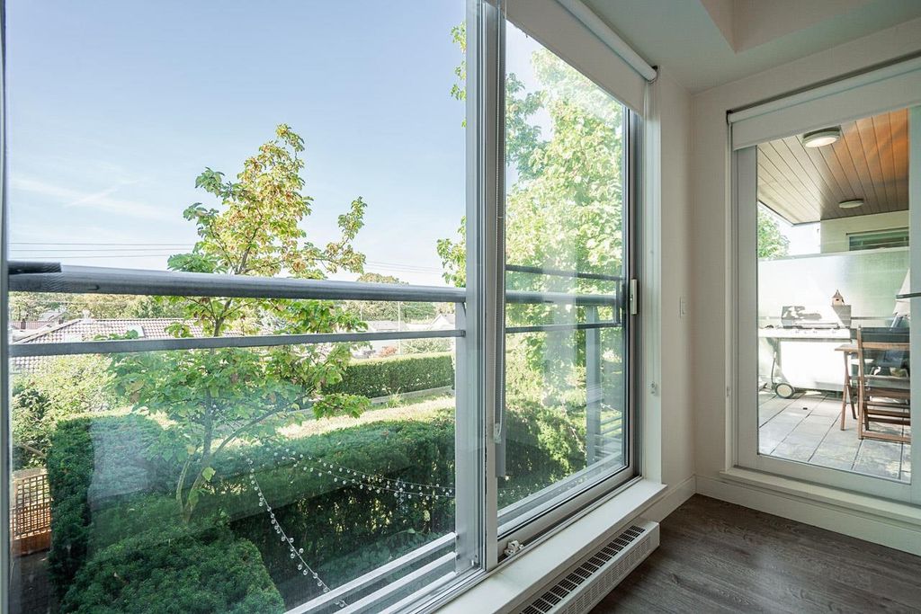 listing image 1108136607848700452