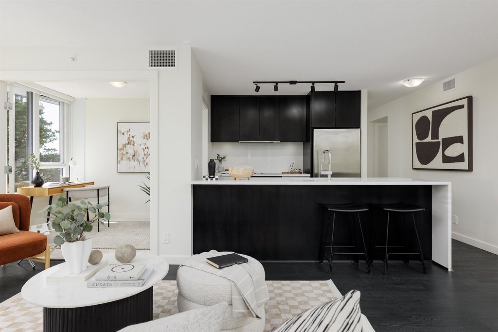 listing image 1101327386036544815