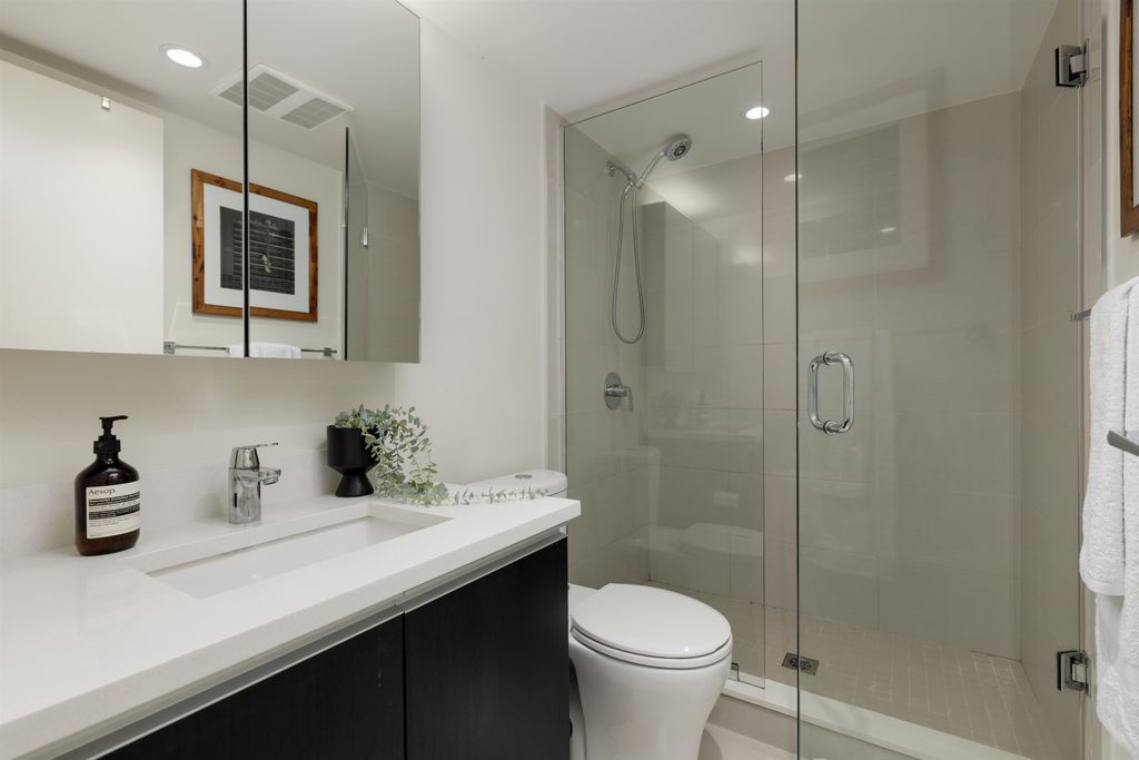 listing image 1103883897613902947