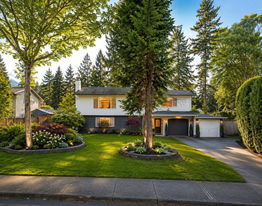 Photo of 20670 46 Avenue, Langley, BC V3A 3H9 (MLS # R3145550)