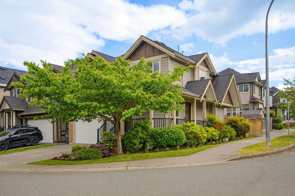 Photo of 8090 209 Street, Langley, BC V2Y 0R2 (MLS # R3125315)