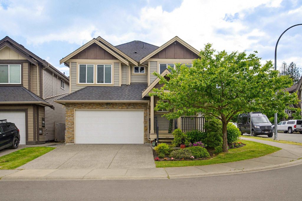 Photo of 8090 209 Street, Langley, BC V2Y 0R2 (MLS # R3125315)
