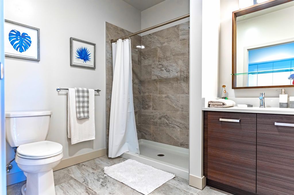 listing image 1104593694711226408