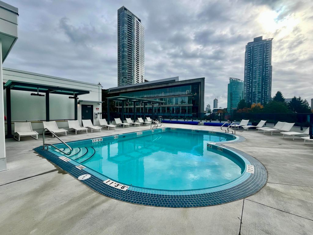 listing image 1101624760179747833
