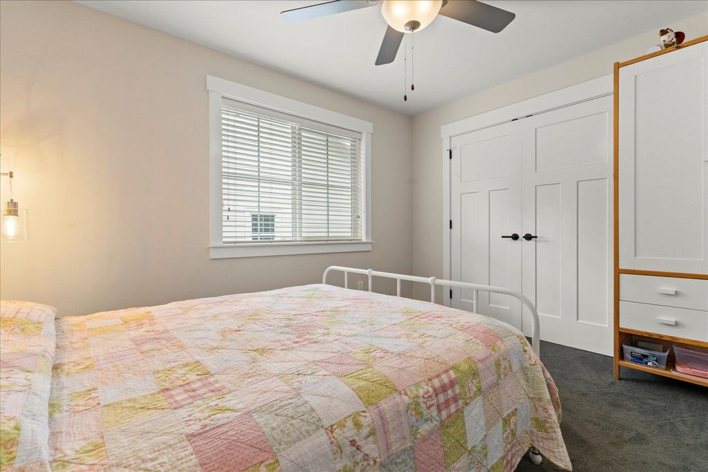 listing image 1100615548531001995