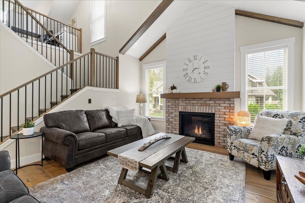 listing image 1109259755118920360