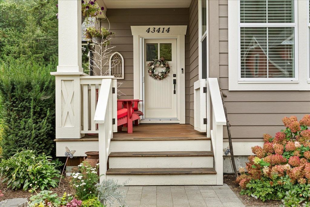 listing image 1107323687562501882