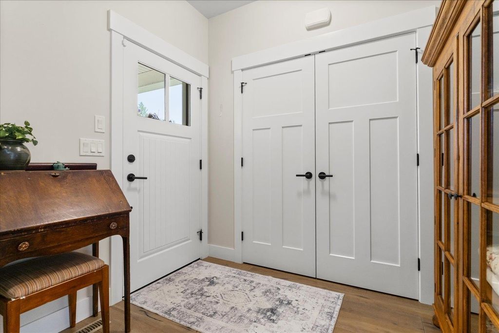 listing image 1106417267388345707