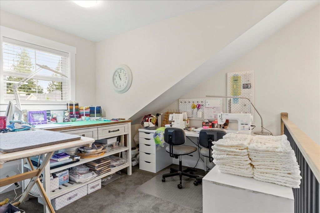 listing image 1103396629323777154