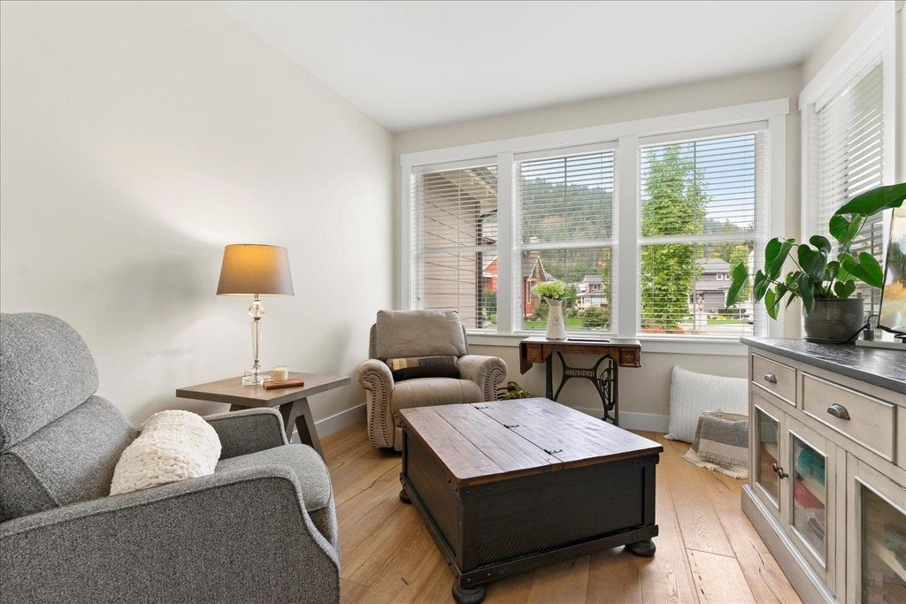 listing image 1100900157093508761