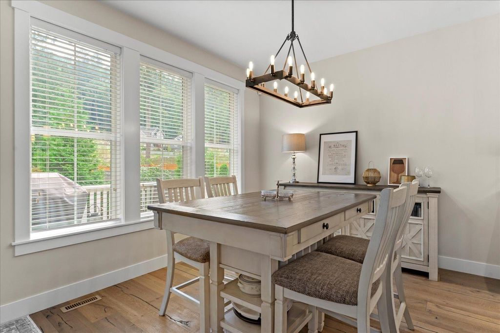 listing image 1105359644964083384