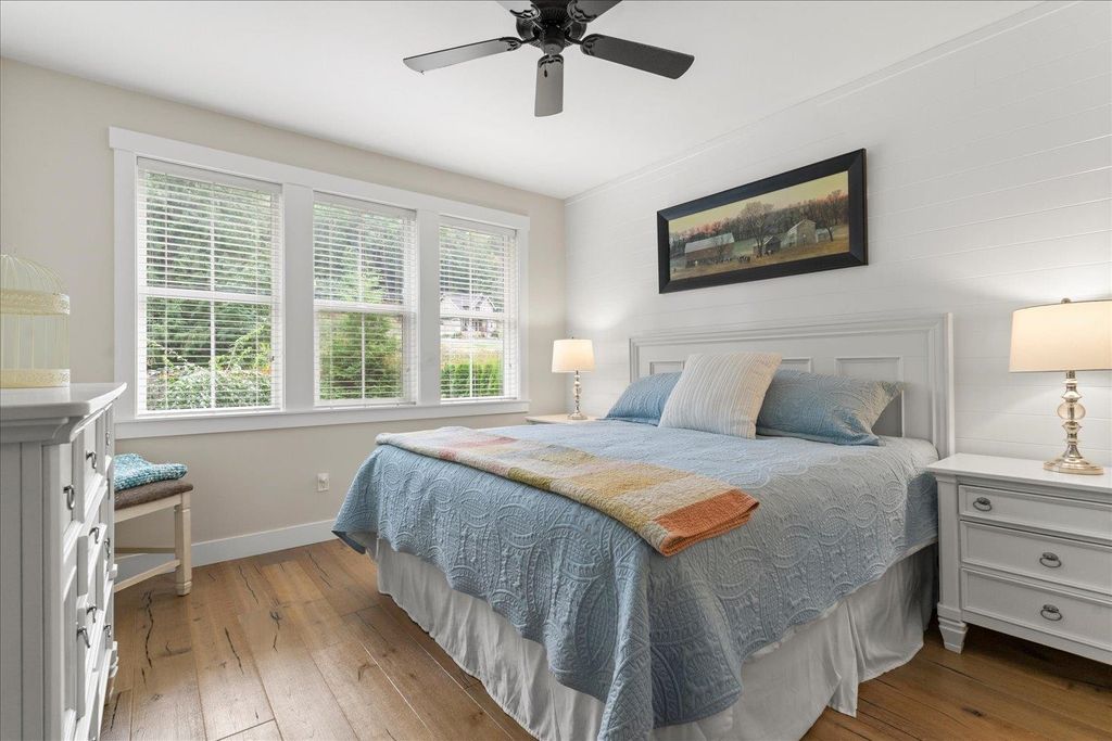 listing image 1100093155078506651