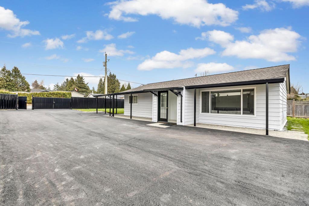 Photo of 26655 30a Avenue, Langley, BC V4W 2V1 (MLS # R3146396)