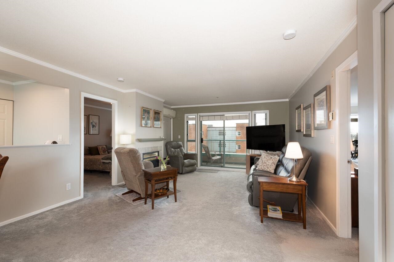 223 Mountain Highway P03