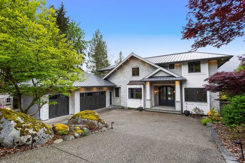 3377 Senkler Road Port Moody BC V3H 4S3