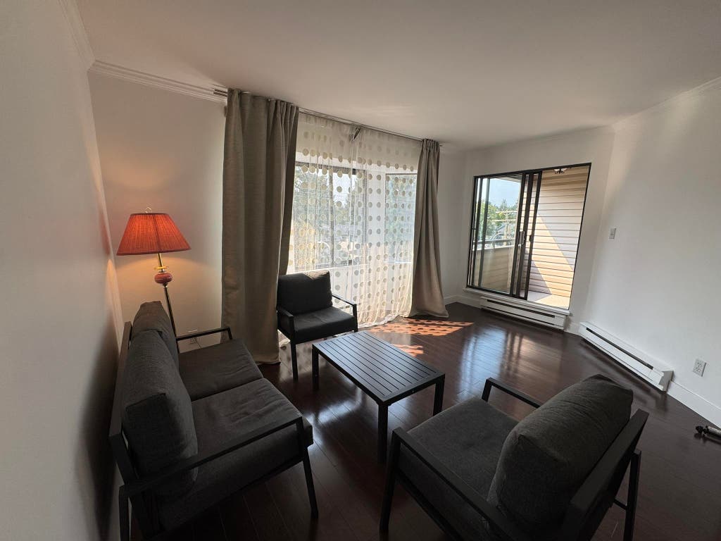 Photo of 5294 204 Street #314, Langley, BC V3A 1Z1 (MLS # R3157418)