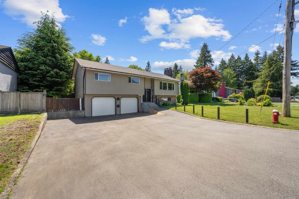 Photo of 21656 Donovan Avenue, Maple Ridge, BC V2X 3A3 (MLS # R3130997)