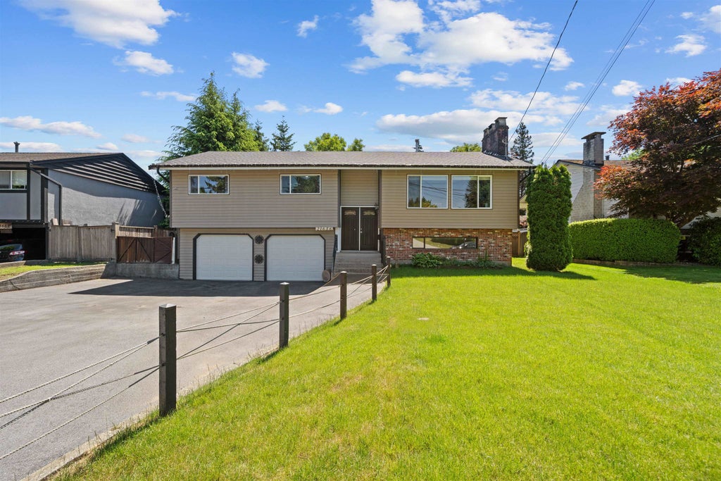 Photo of 21656 Donovan Avenue, Maple Ridge, BC V2X 3A3 (MLS # R3130997)