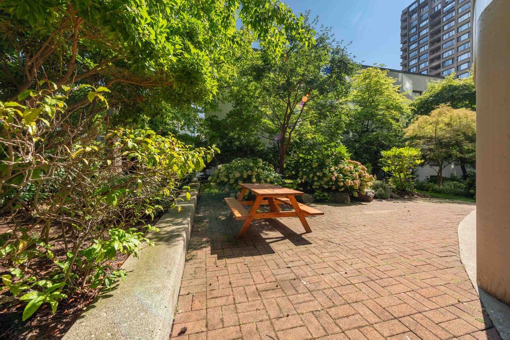 listing image 1100837180908582176