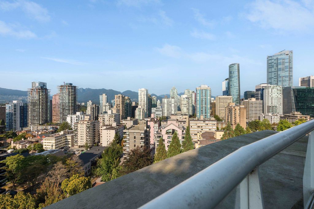 listing image 1108415581382873092