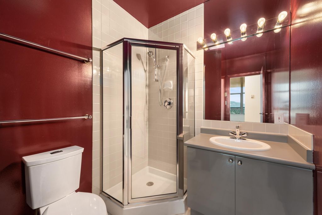 listing image 1106123181182520502