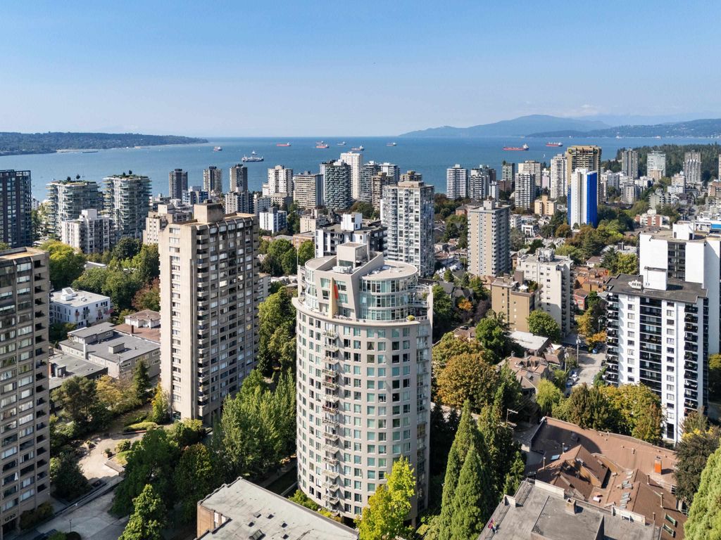 listing image 1102826032453384011