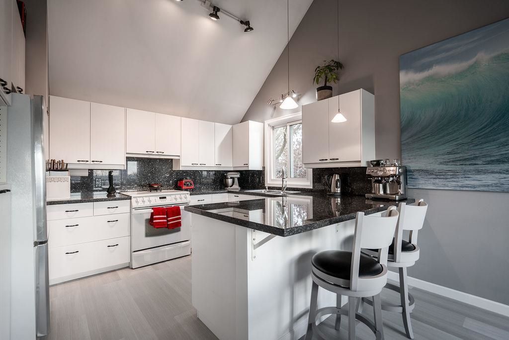 listing image 1106824890430055198