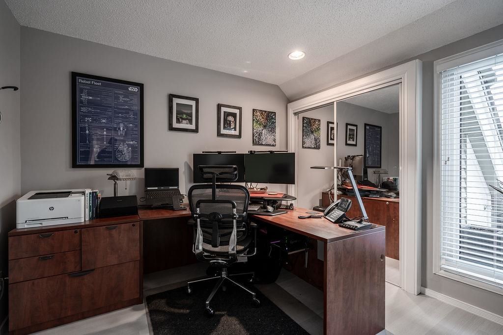 listing image 1105453250254967547