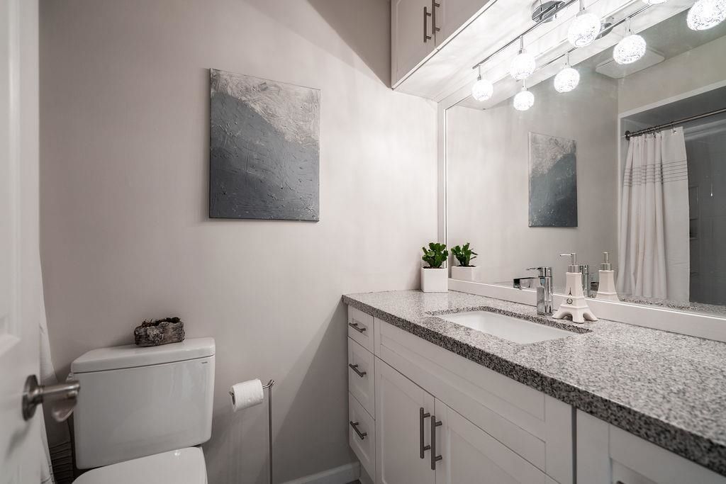 listing image 1104509517458628127