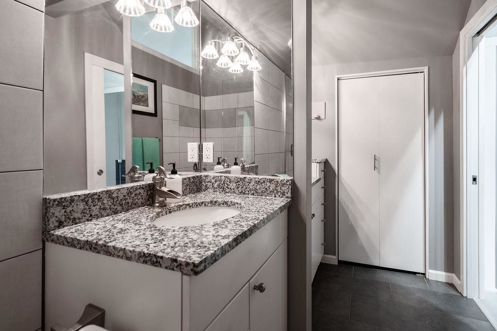 listing image 1107298392031231886