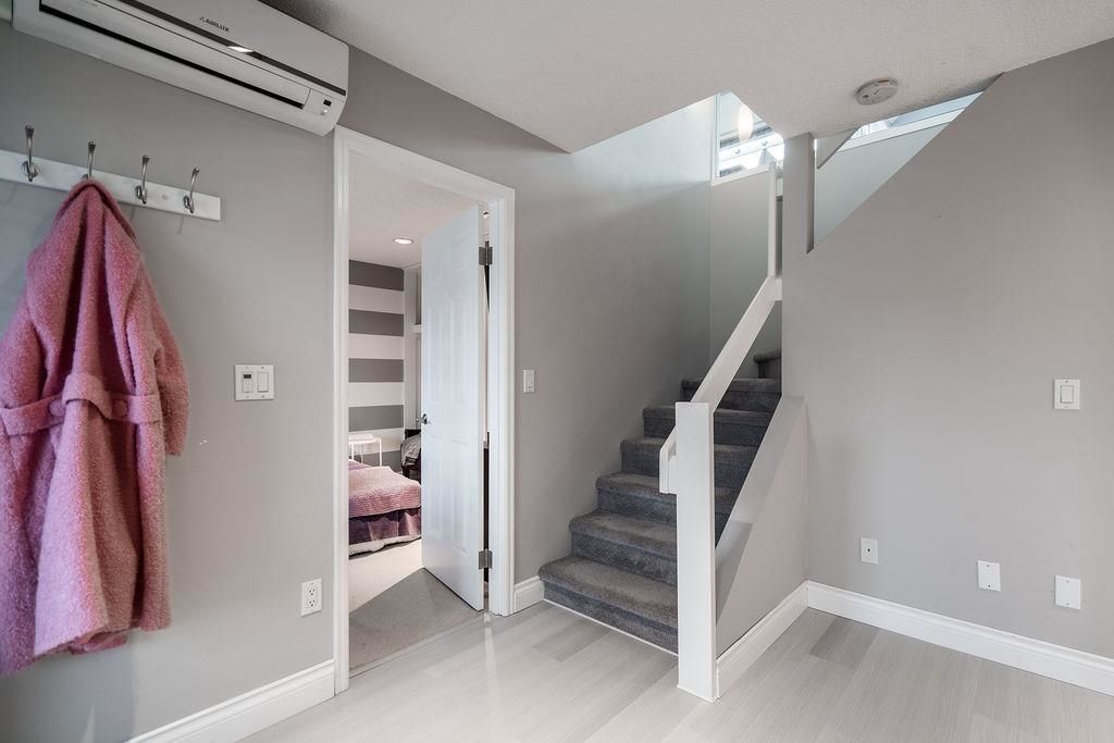 listing image 1101857937577523535