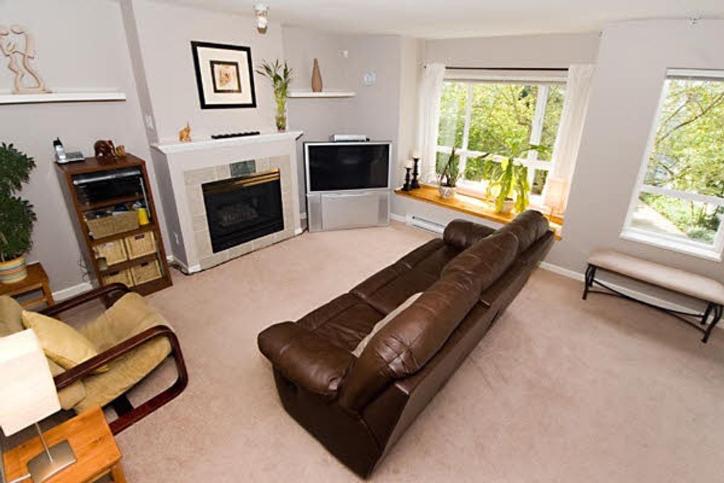 listing image 1107582587777393457