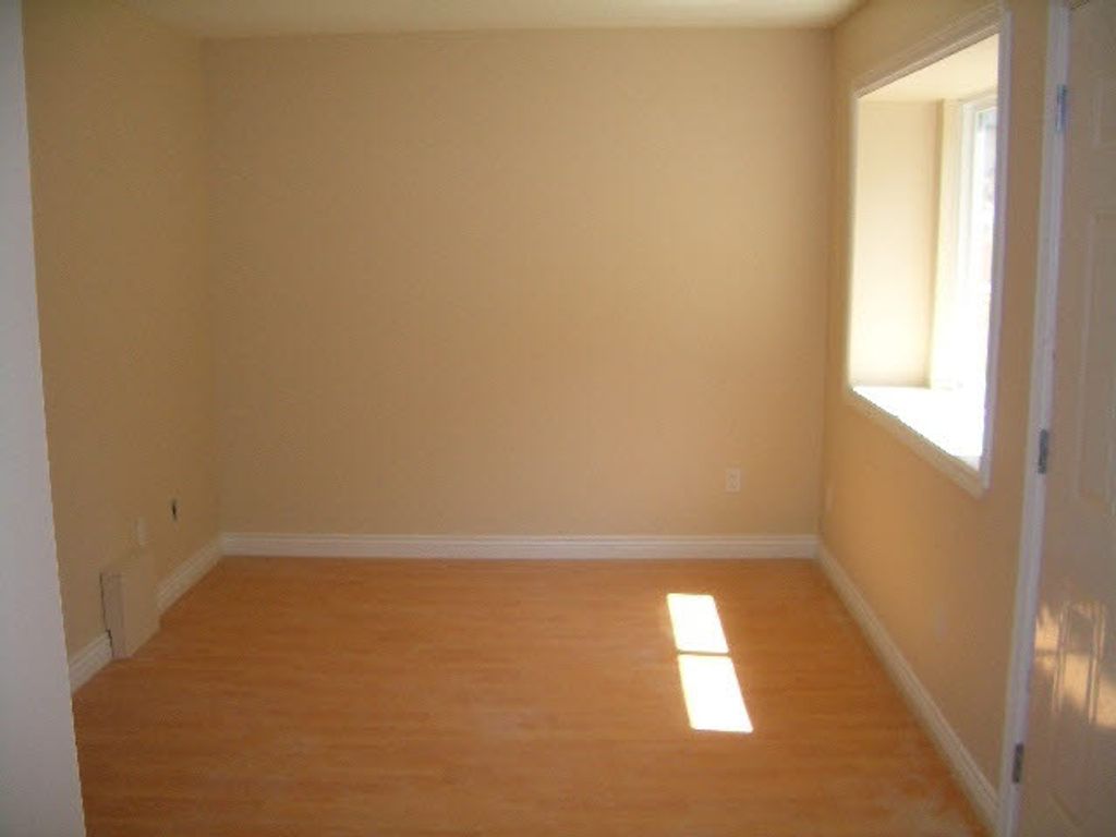 listing image 1102587731192707240