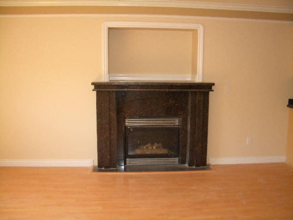 listing image 1103733481177203962