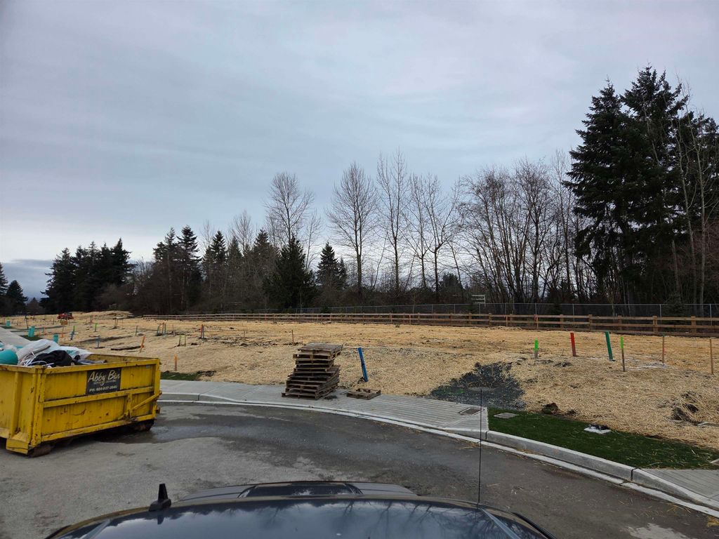 Photo of 2549 Crossing Court, Abbotsford, BC V4X 1H4 (MLS # R3112206)