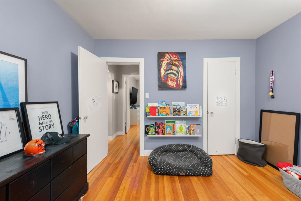 listing image 1100213307261596851