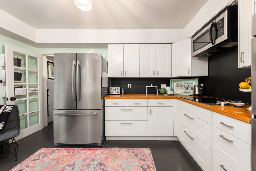 listing image 1109578187254996897