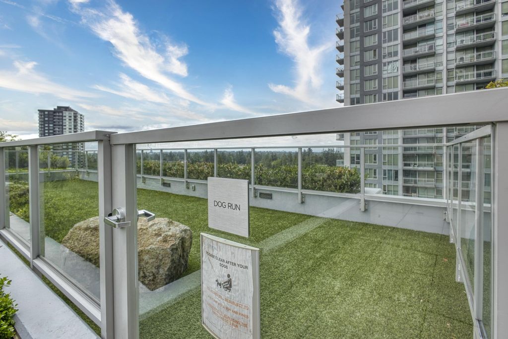 listing image 1100409288430361665