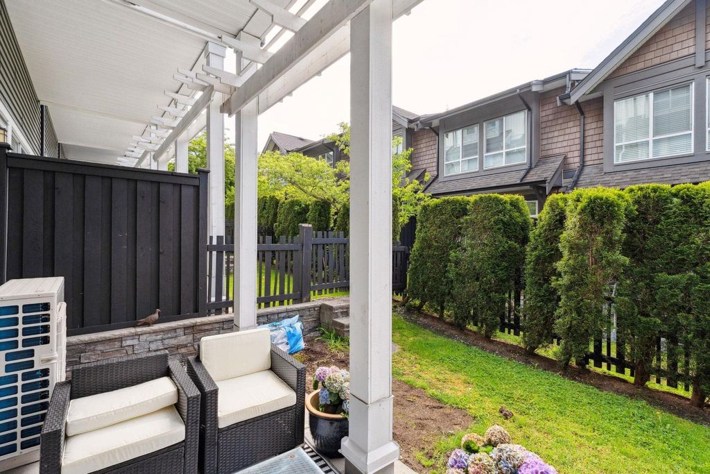 listing image 1104427415666773715