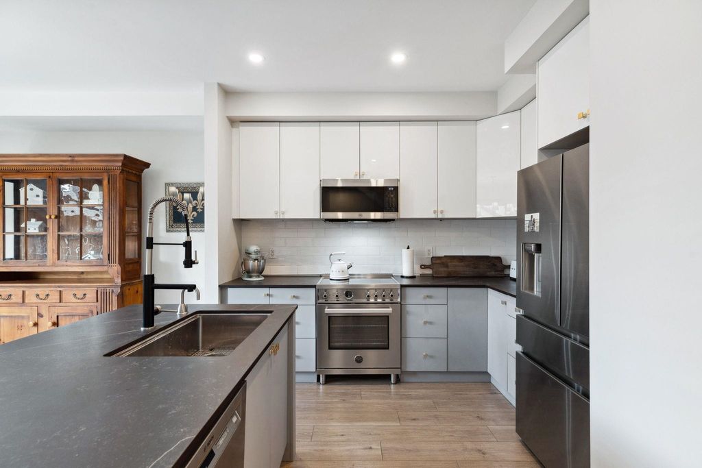 listing image 1103310604116367566