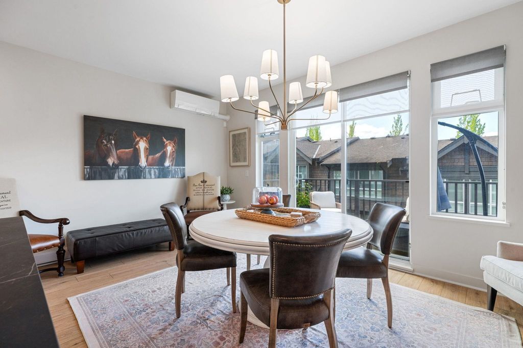 listing image 1102829172877091554